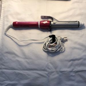 T3 curling iron